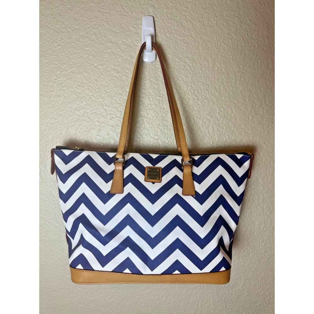 Dooney & Bourke Blue Navy White Chevron Vachetta Leather Tote Large